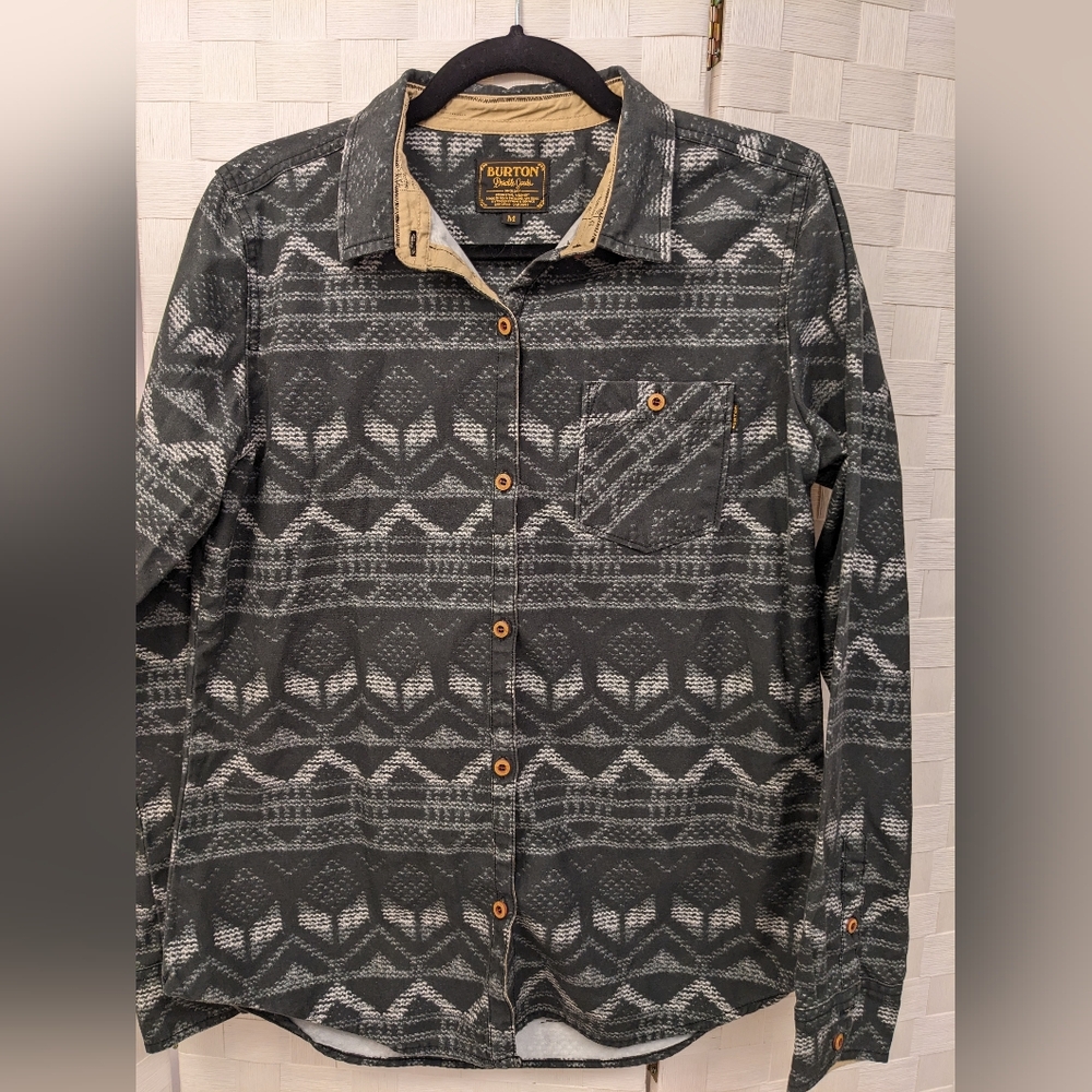 Burton Grace women's long sleeve button down shirt size medium